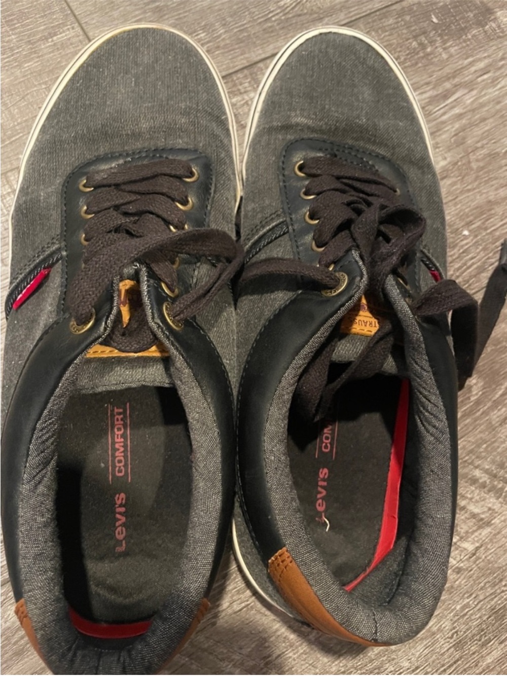Levi's mens Black and Brown Low-Top Canvas Sneakers with Red Accent size 10 - Picture 2 of 8